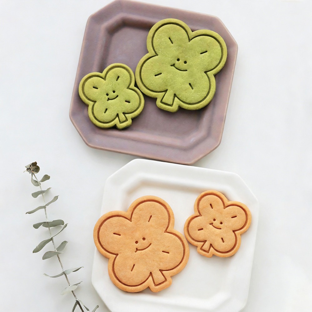 幸運の四つ葉のクローバー型クッキーカッター、ビスケット型、キ - Kitchen Baking Supplies のレビューと価格